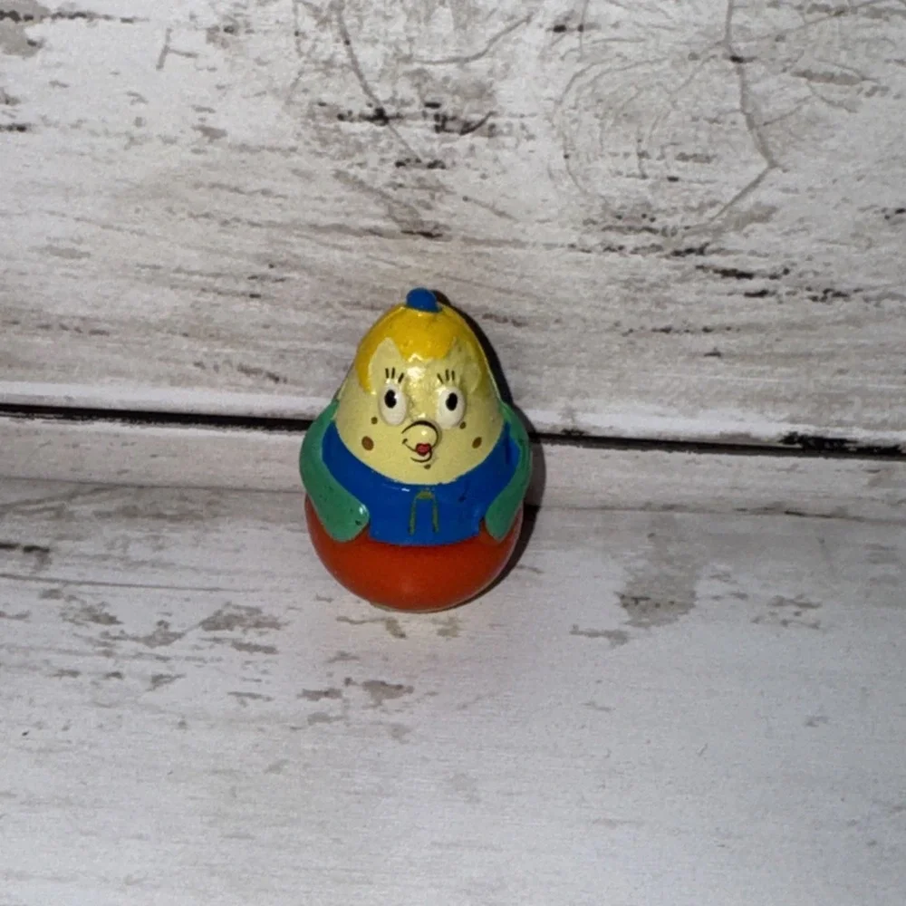 SpongeBob SquarePants.. Mrs Puff Weeble wobble Toy by Viacom Frankford Candy